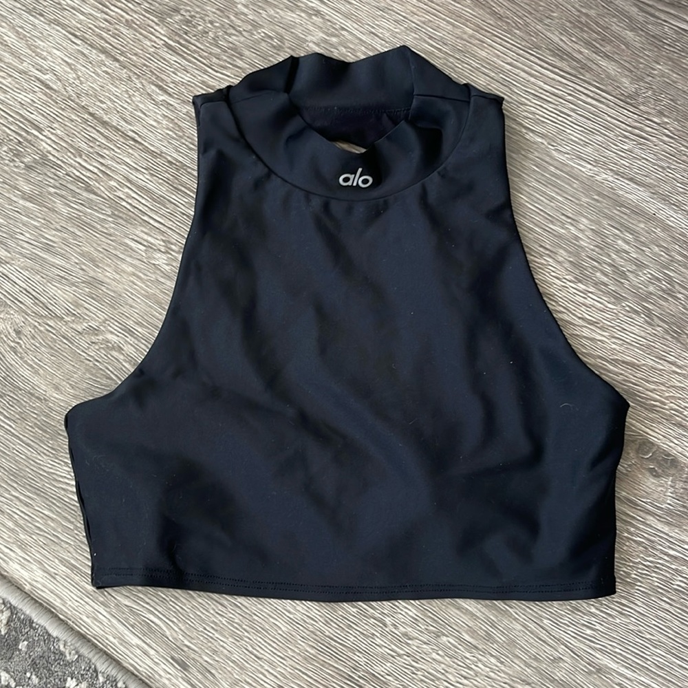 Alo Mock Neck Crop Top